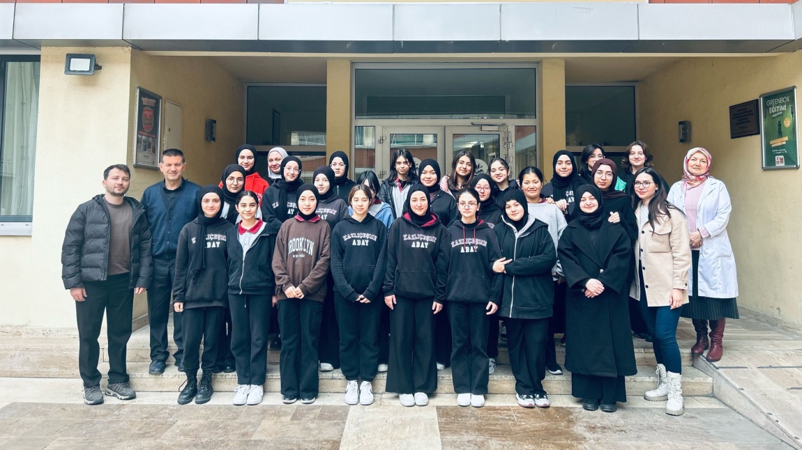 8. Sınıf Öğrencilerimizin Sınav Motivasyonunu Artırmak İçin İstanbul Kız Anadolu İmam Hatip Lisesi Gezisi Düzenledik. 